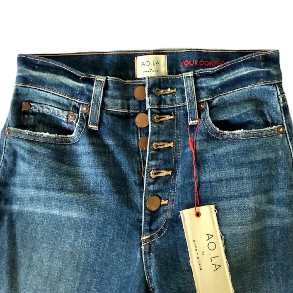 Alice & Olivia AO.LA High Rise Skinny Jeans
NWT